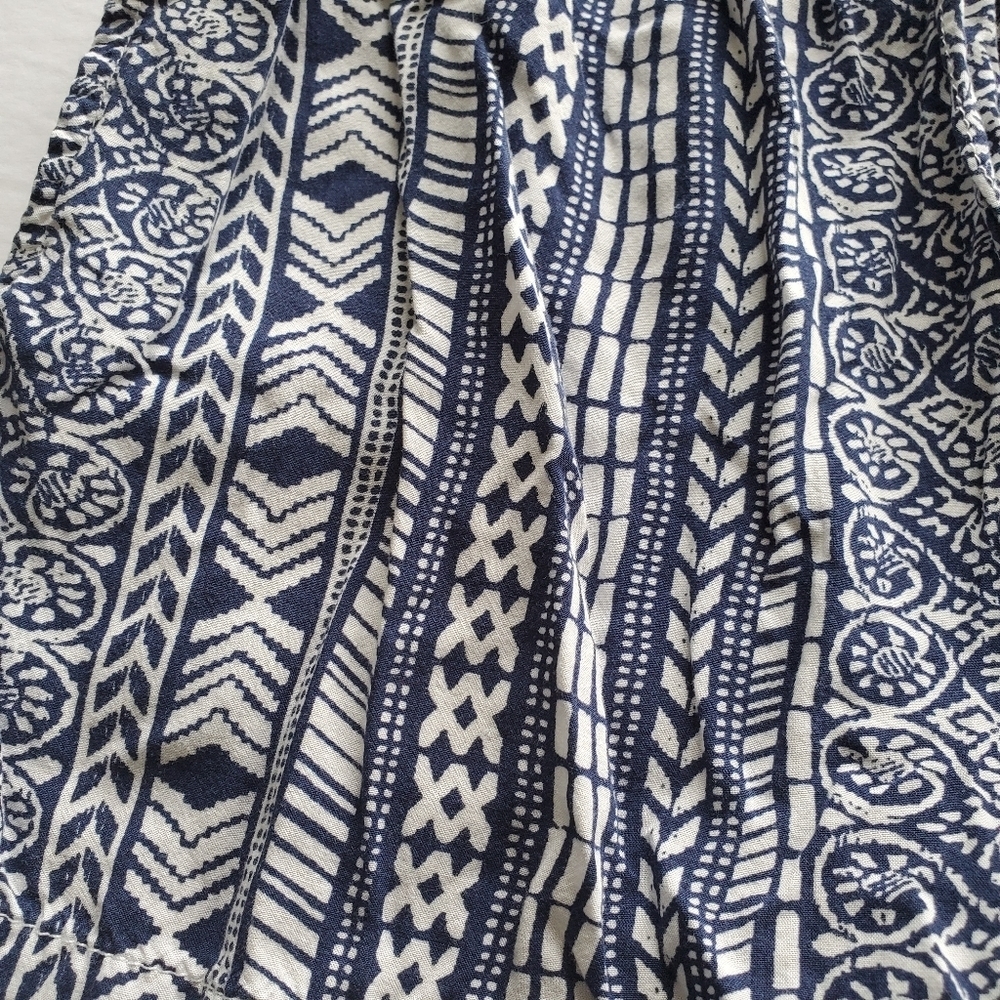 G21 | Printed Patterned Drawstring Shorts - image 2